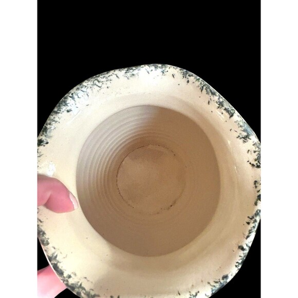 Casey Art Pottery Ruffled Vase  Heart Wreath 8" Hand Painted Made in USA Vtg - Picture 6 of 8